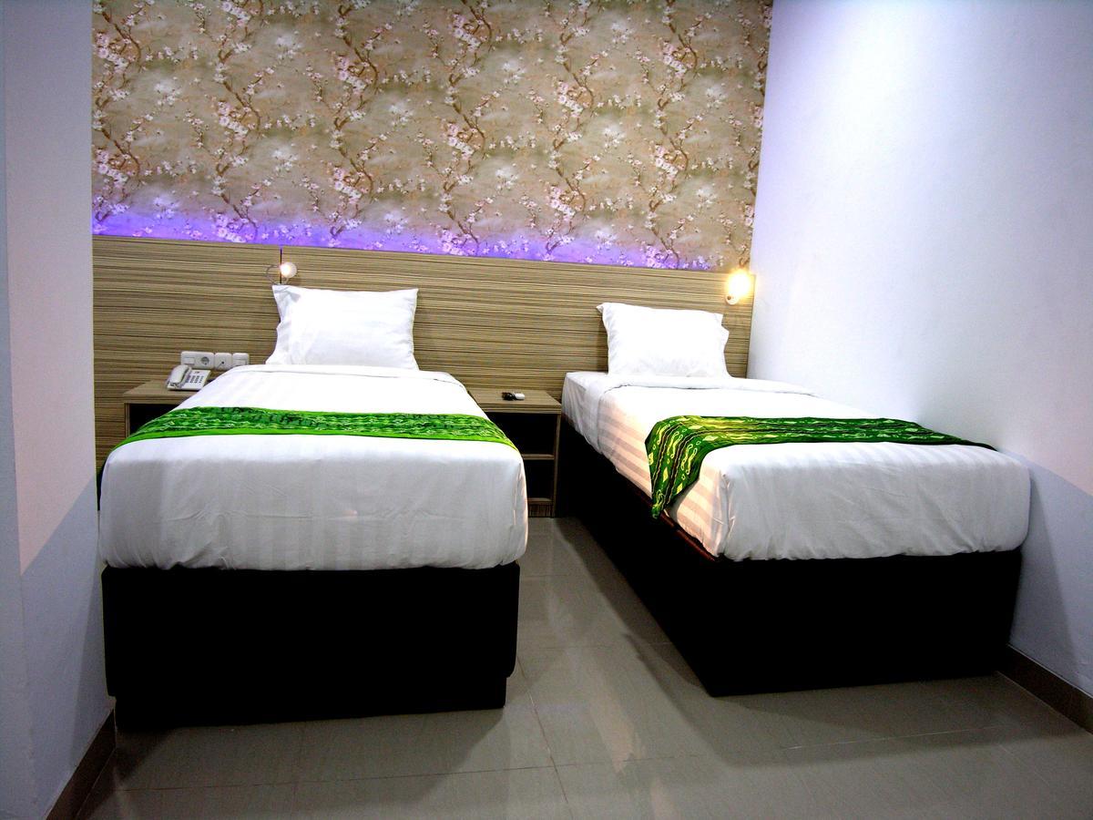 Hotel Delima Banjarmasin (South Kalimantan) Exterior photo