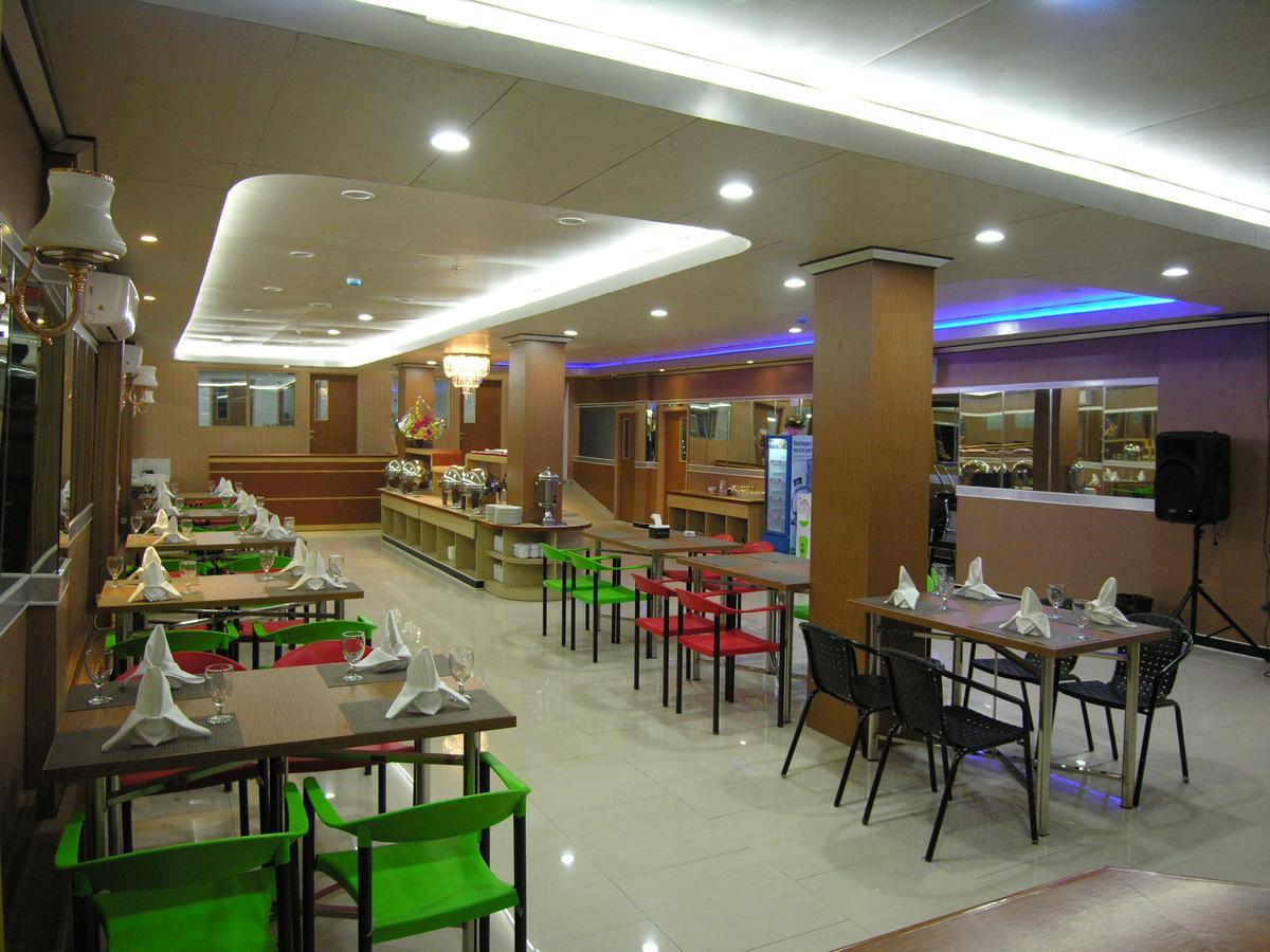 Hotel Delima Banjarmasin (South Kalimantan) Exterior photo