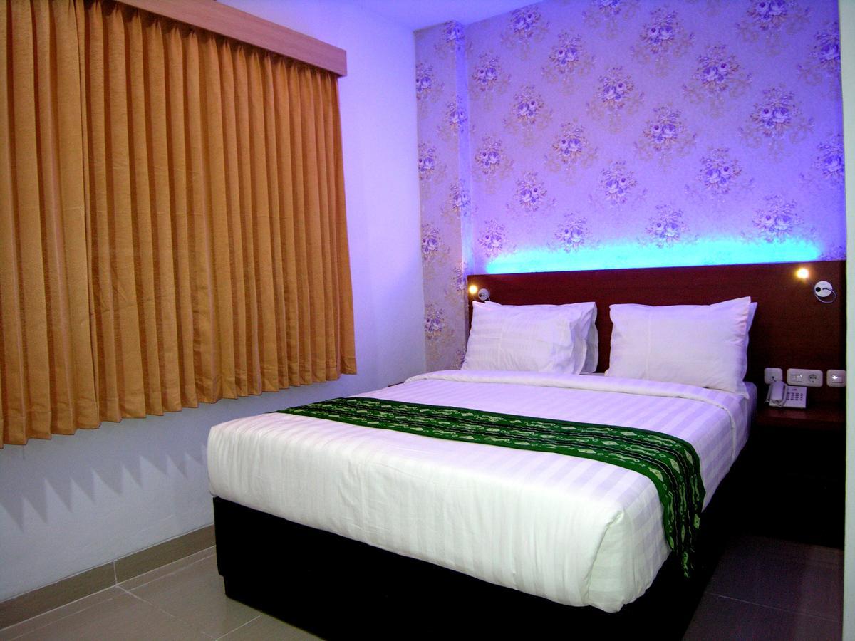 Hotel Delima Banjarmasin (South Kalimantan) Exterior photo